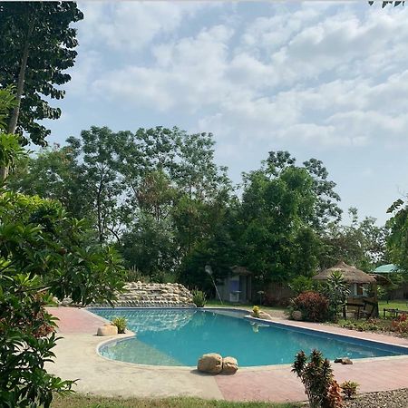 Machan Country Villa Kumarwarti Kültér fotó